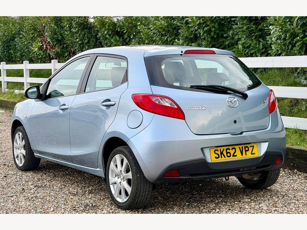 2012 Mazda Mazda2 thumbnail 5