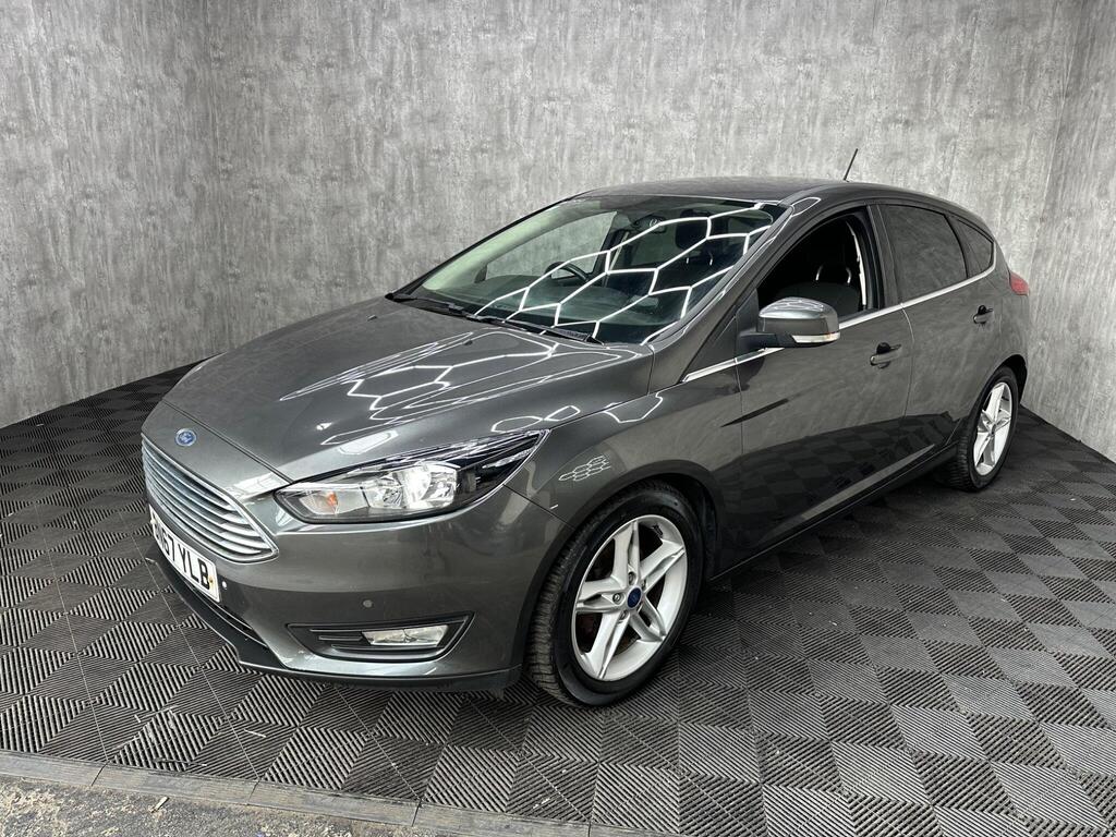 Ford Focus Hatchback 1.0T EcoBoost Zetec Edition Euro 6 (s/s) 5dr
