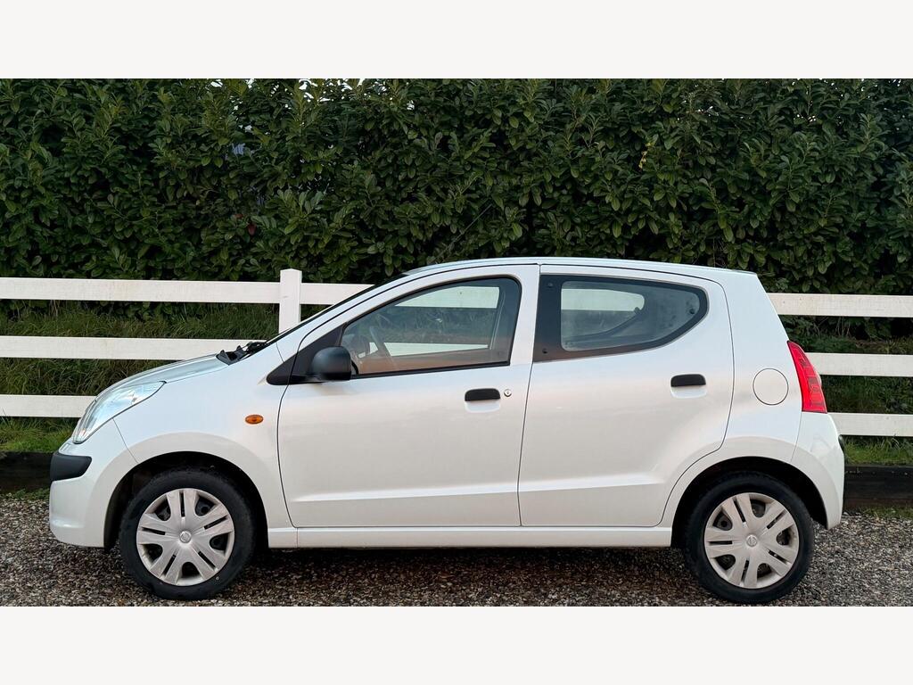 2012 Nissan Pixo thumbnail 10