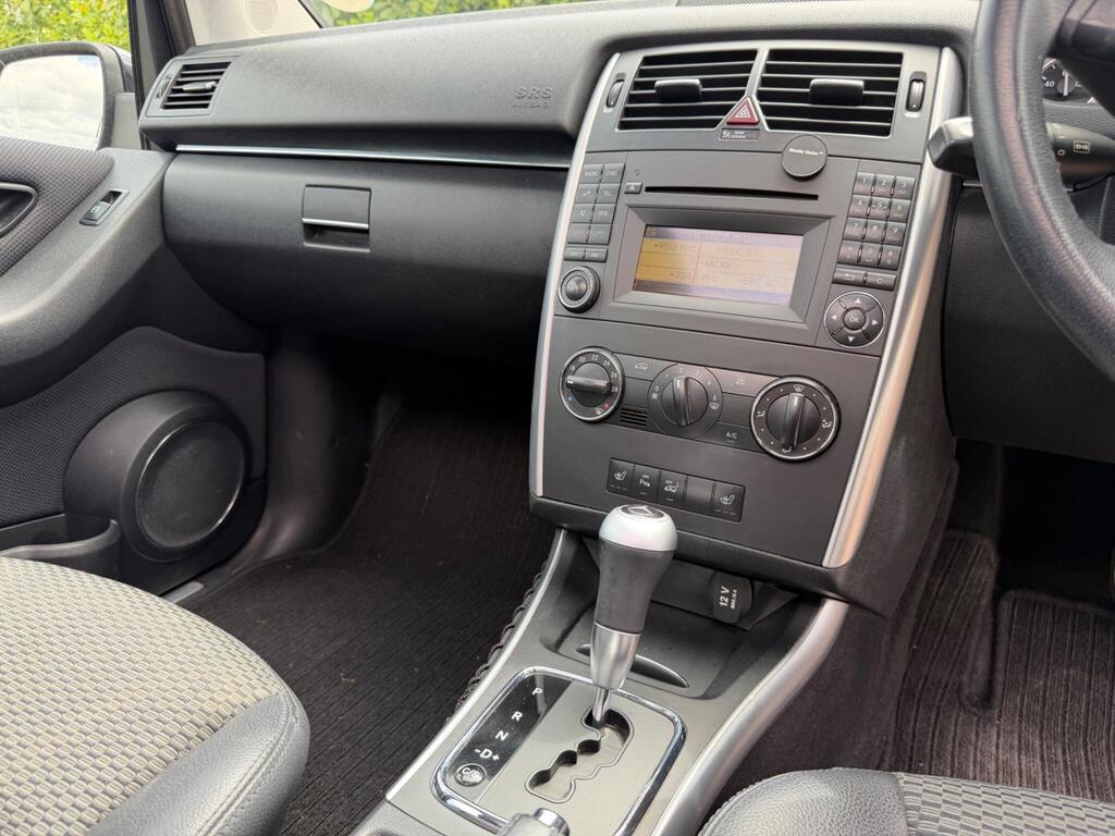 2011 Mercedes-Benz B Class thumbnail 14