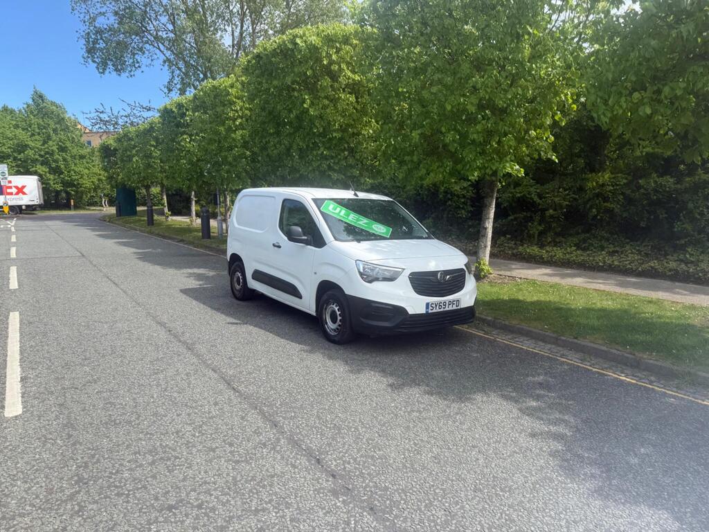 Vauxhall Combo Panel Van 1.5 Turbo D 2000 Edition L1 H1 Euro 6 (s/s) 4dr