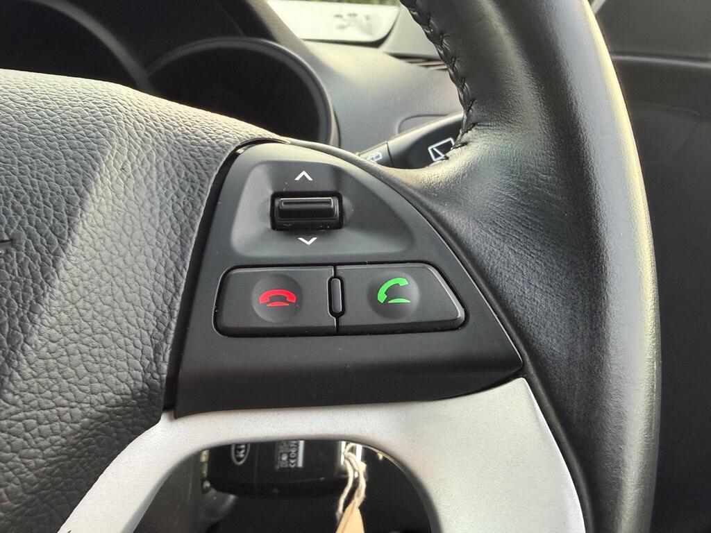 2014 Kia Picanto thumbnail 24