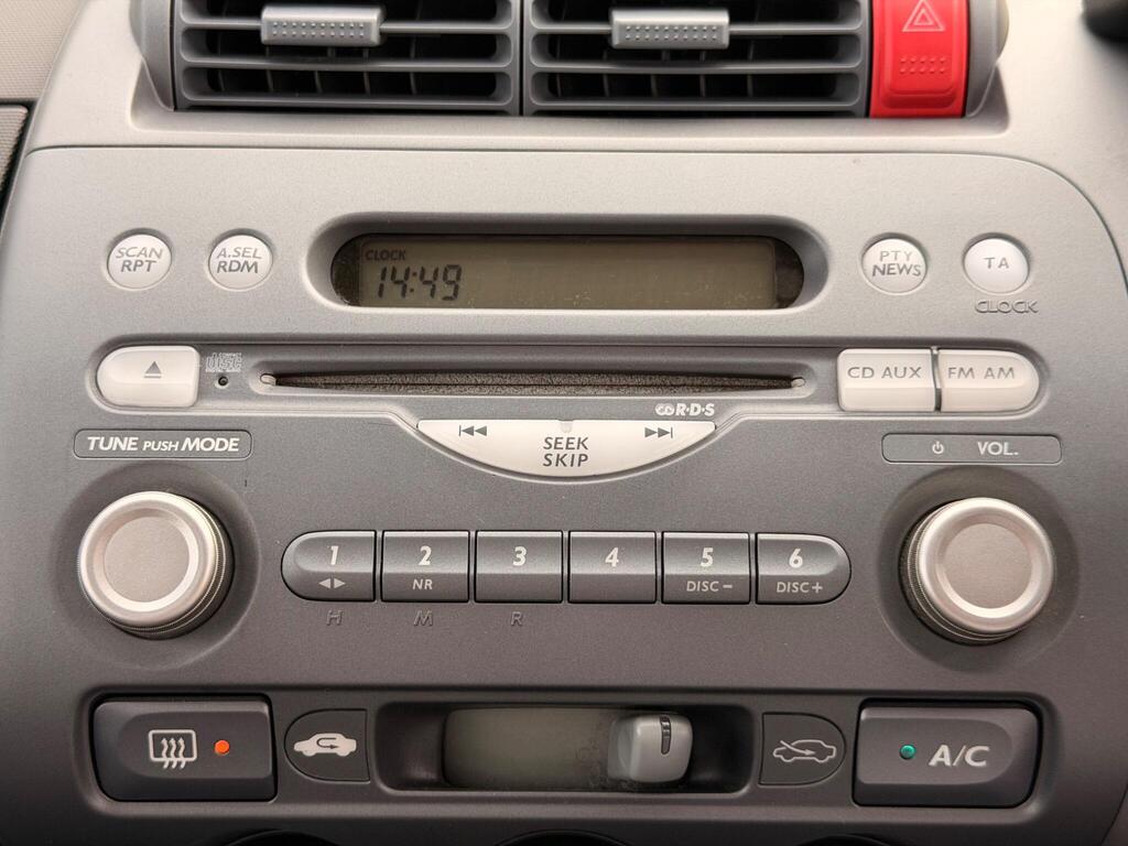 2004 Honda Jazz thumbnail 41