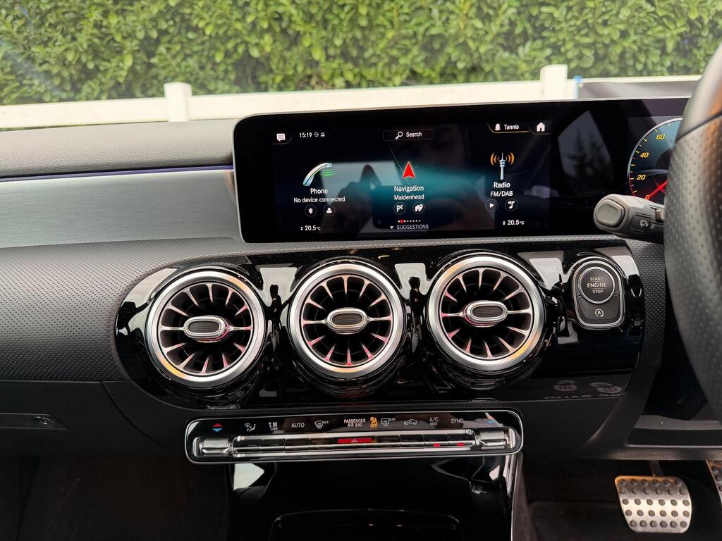 2018 Mercedes-Benz A Class thumbnail 33