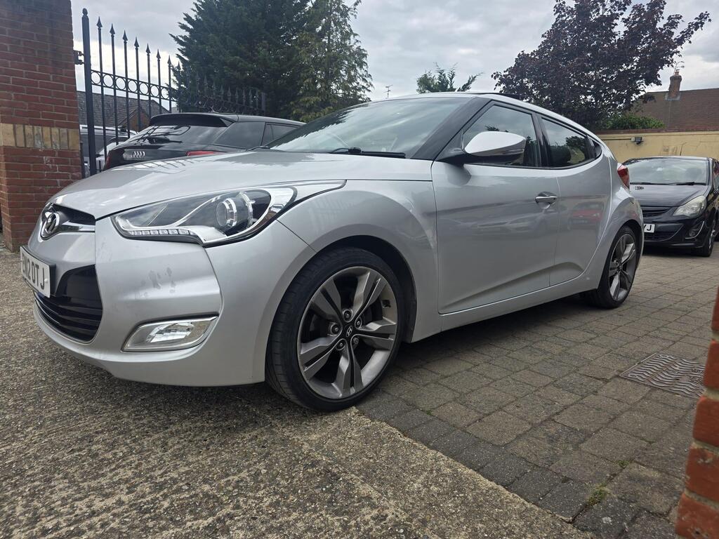 Hyundai Veloster