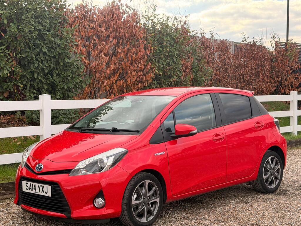 2014 Toyota Yaris thumbnail 6