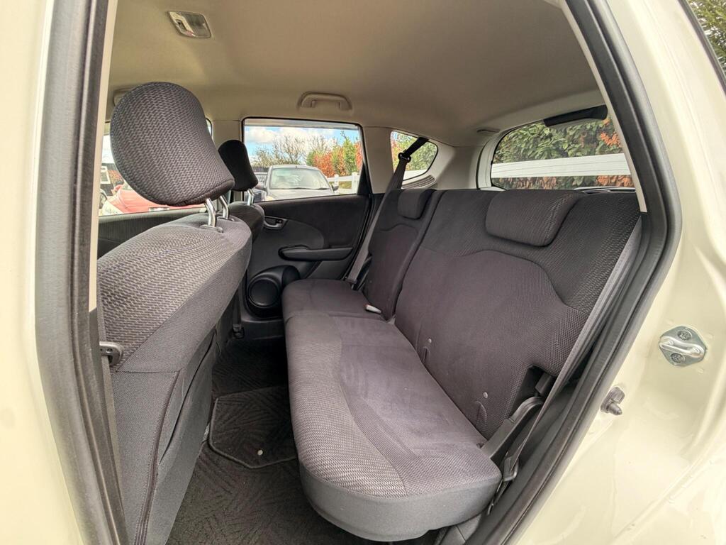 2012 Honda Jazz thumbnail 33