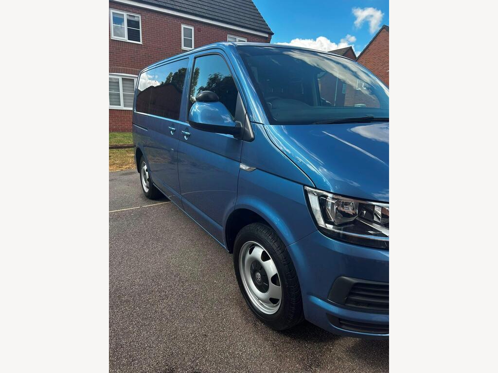 Volkswagen Transporter Shuttle