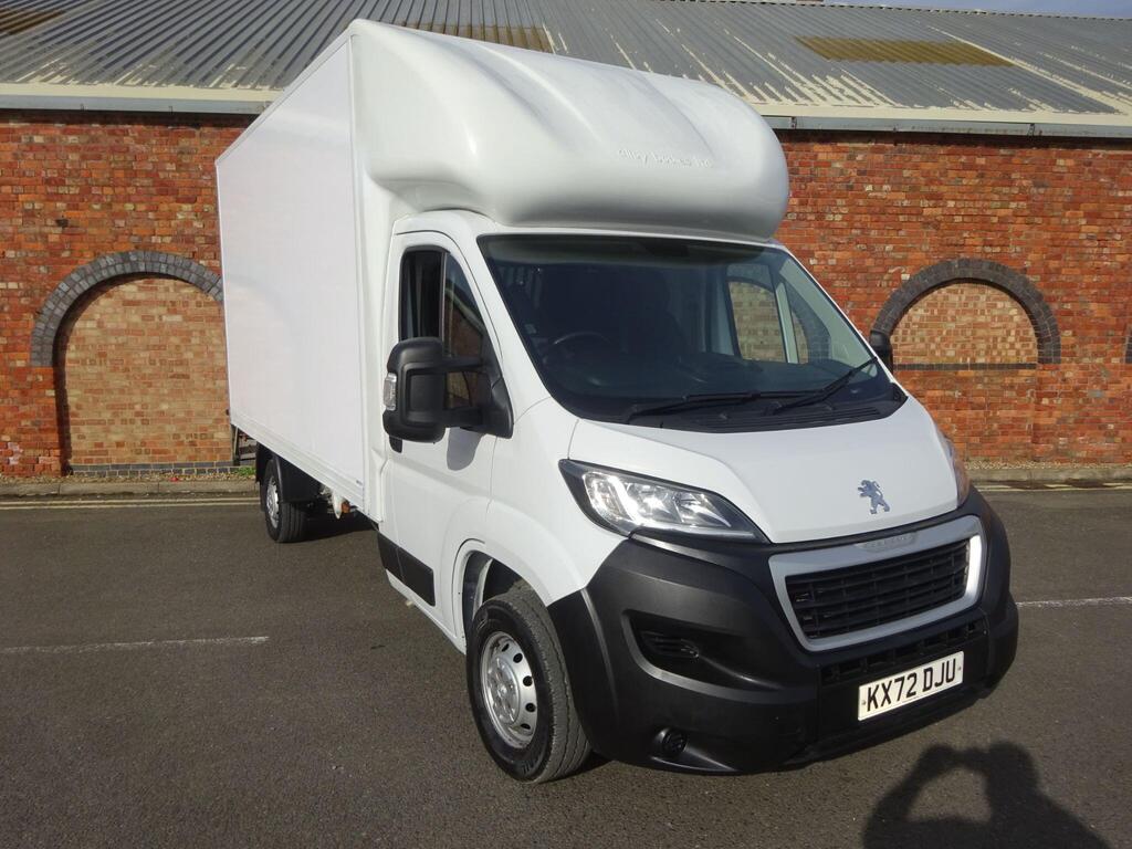 Peugeot Boxer Chassis Cab 2.2 BlueHDi 335 Built for Business L4 Euro 6 (s/s) 3dr
