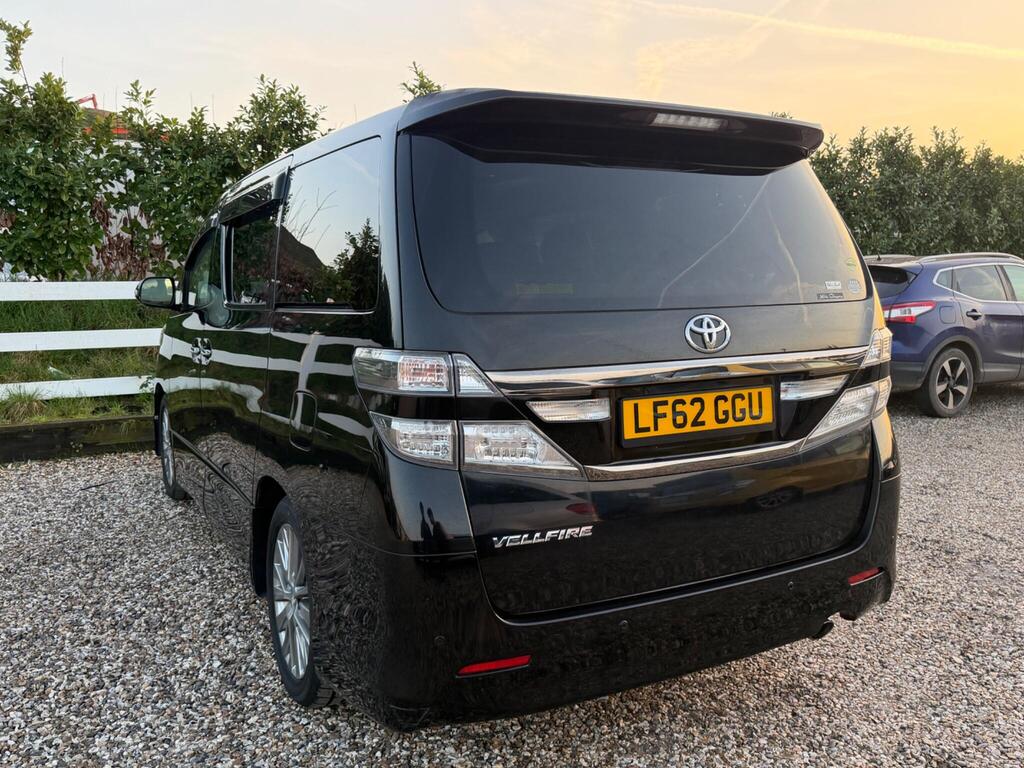 2013 Toyota Vellfire thumbnail 5