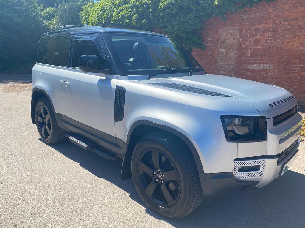 Land Rover Defender 90