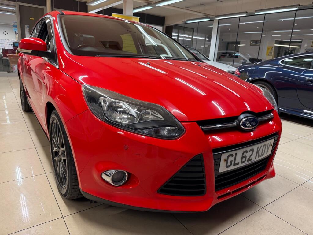 Ford Focus Hatchback 1.0T EcoBoost Zetec Euro 5 (s/s) 5dr
