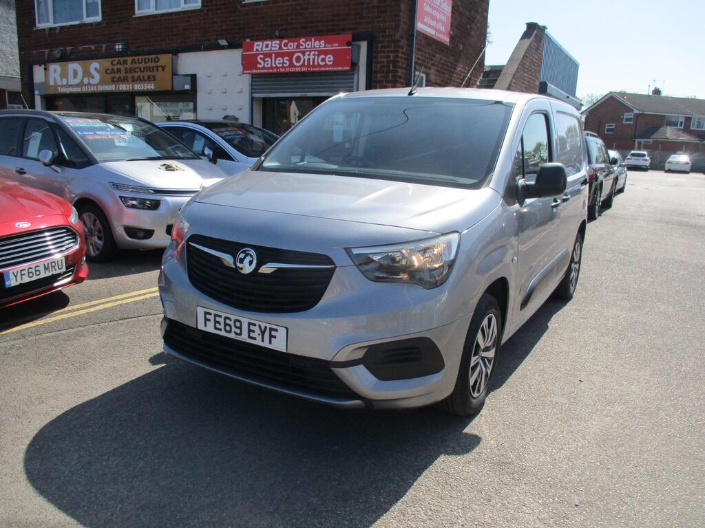 Vauxhall Combo Panel Van 1.6 Turbo D 2000 Sportive L1 H1 Euro 6 (s/s) 4dr