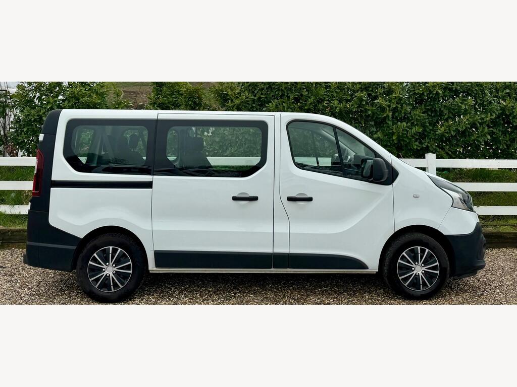 2019 Renault Trafic thumbnail 11