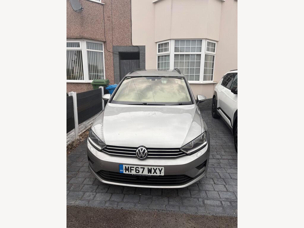 Volkswagen Golf SV