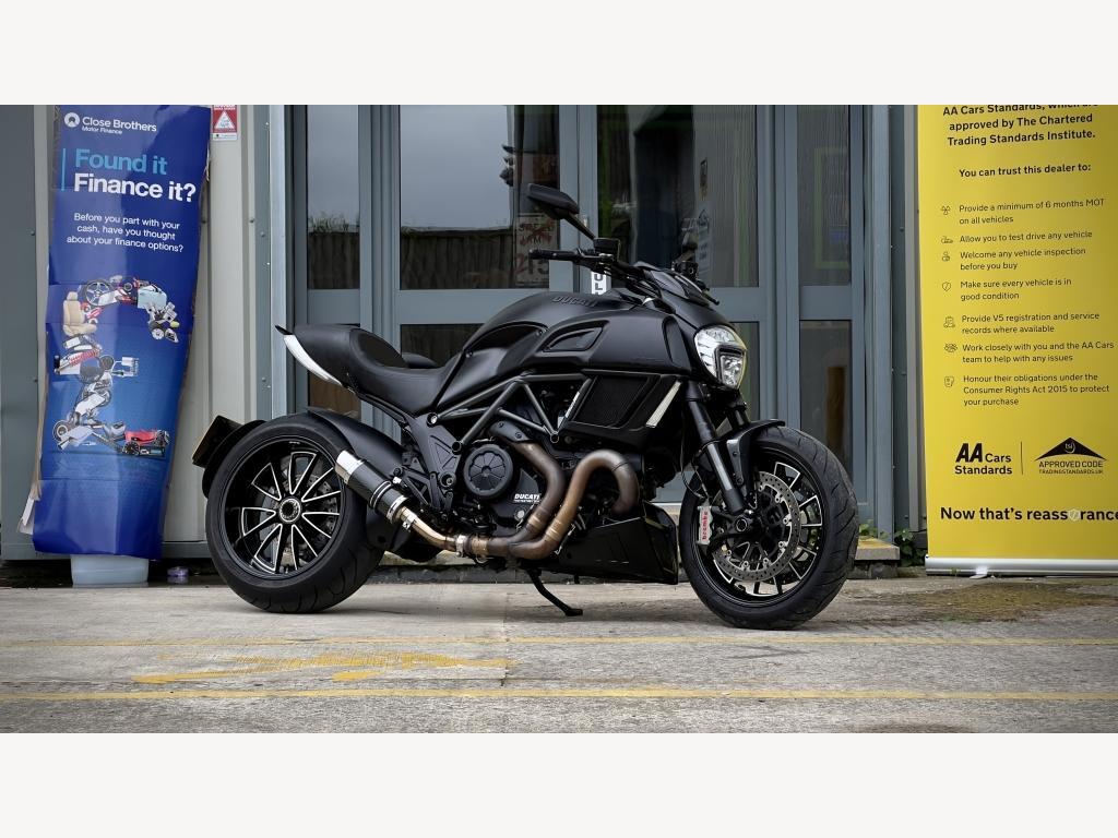Ducati Diavel