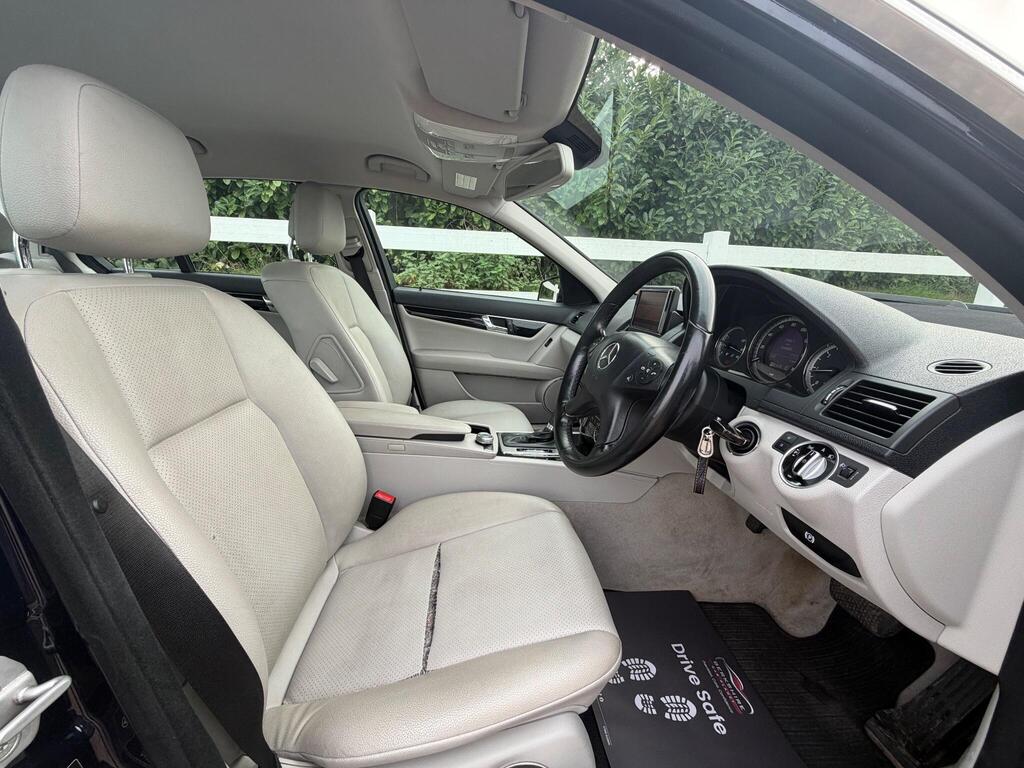 2010 Mercedes-Benz C Class thumbnail 18