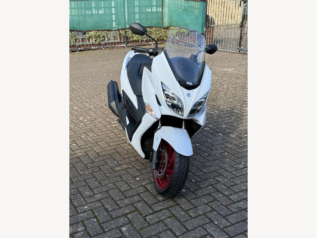 Suzuki Burgman 400