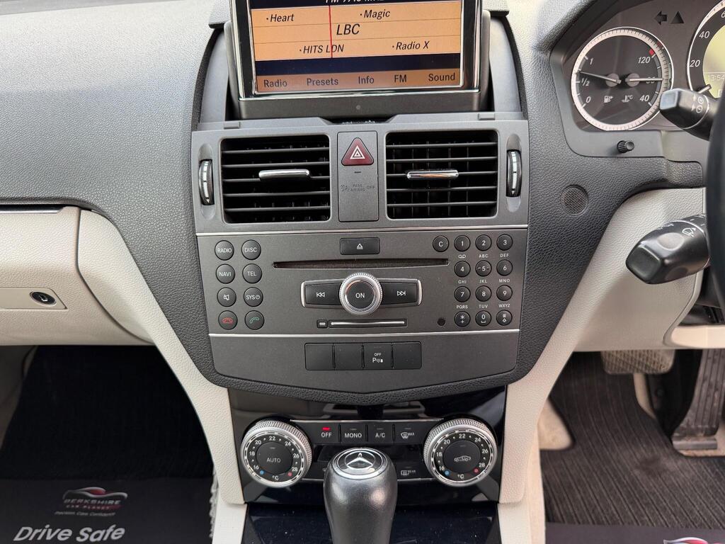 2010 Mercedes-Benz C Class thumbnail 15