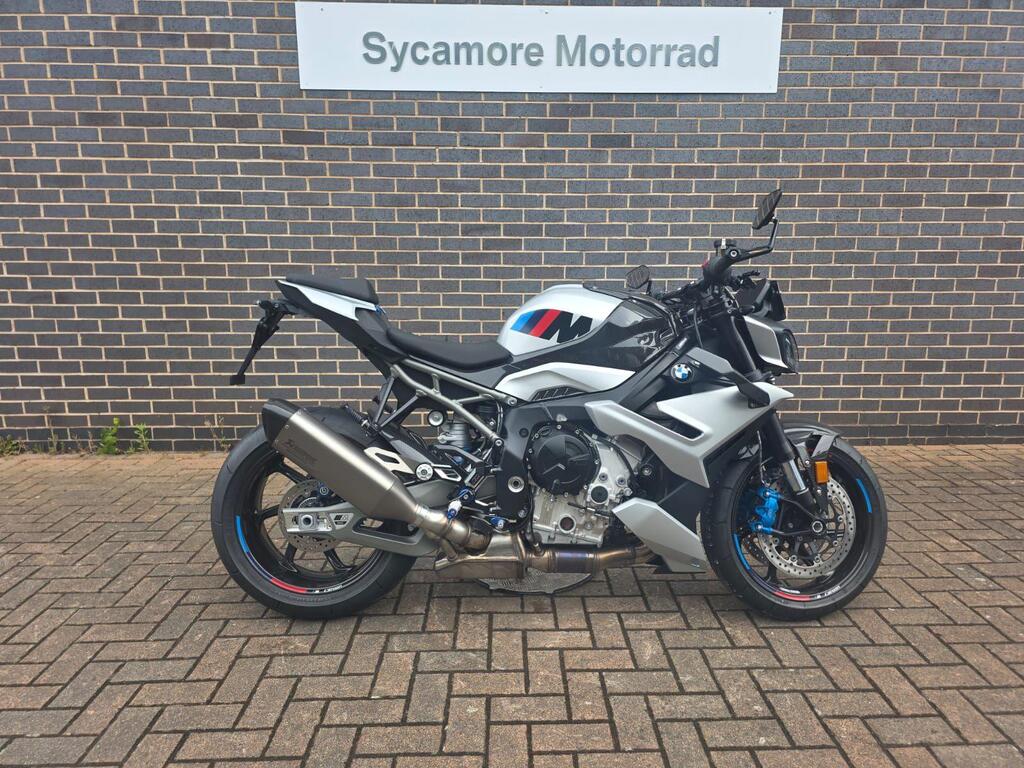 BMW M 1000 R