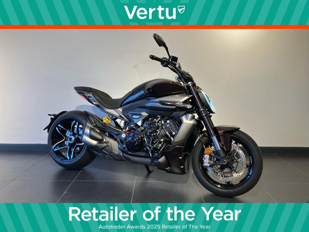Ducati Diavel V4