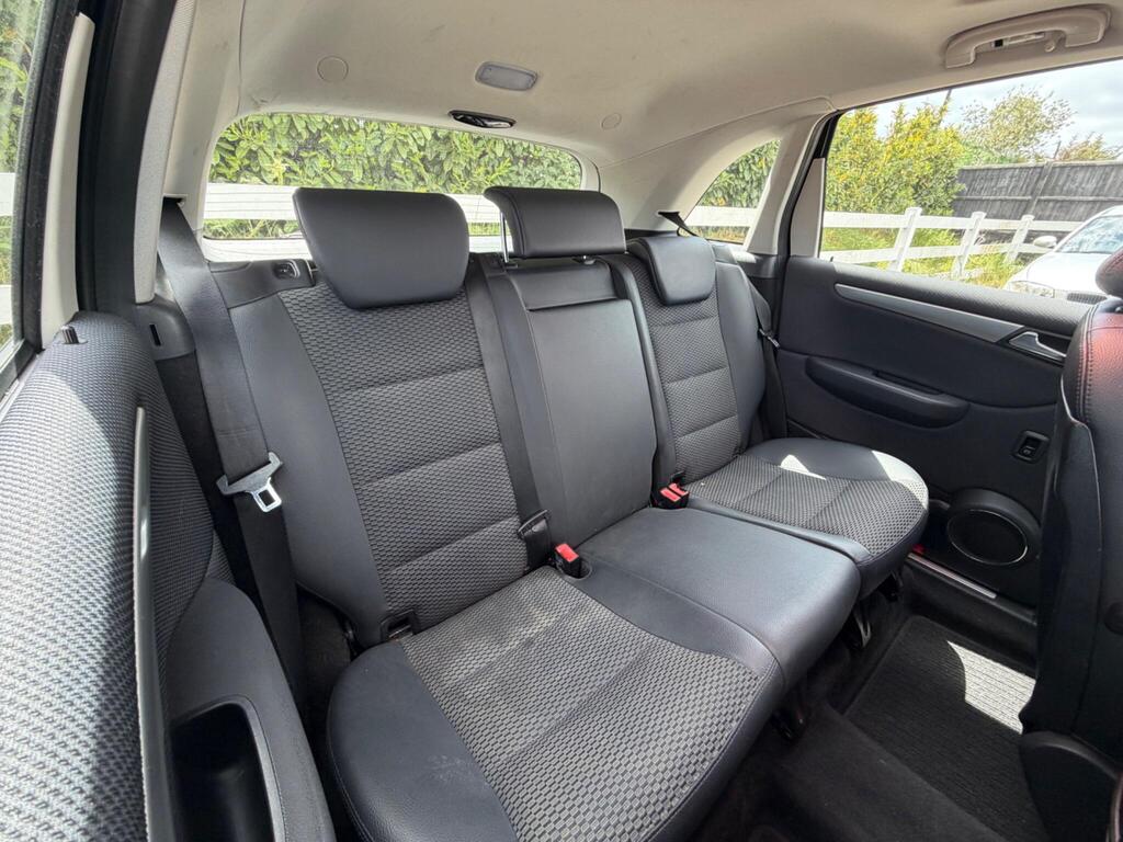 2011 Mercedes-Benz B Class thumbnail 23