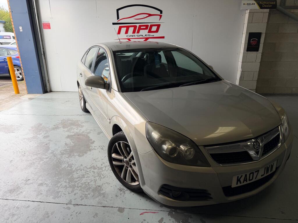 Vauxhall Vectra Hatchback 1.8 VVT SRi 5dr