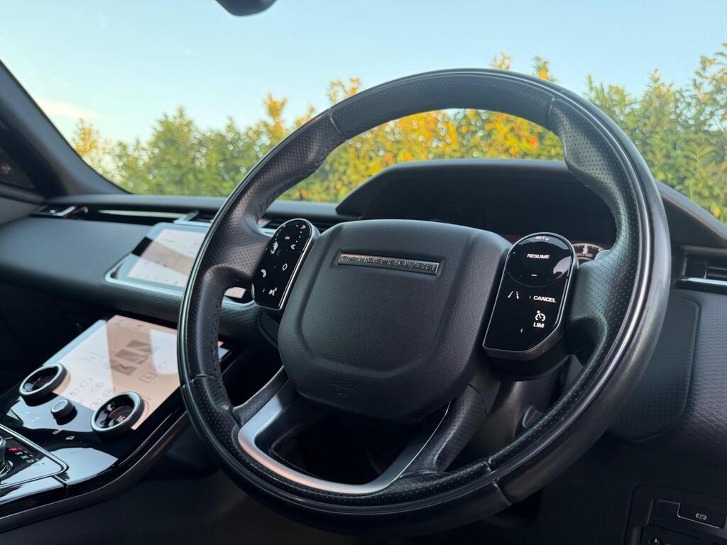 2018 Land Rover Range Rover Velar thumbnail 32