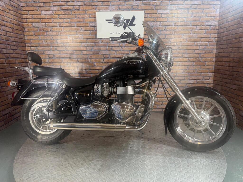 Triumph Bonneville America 865