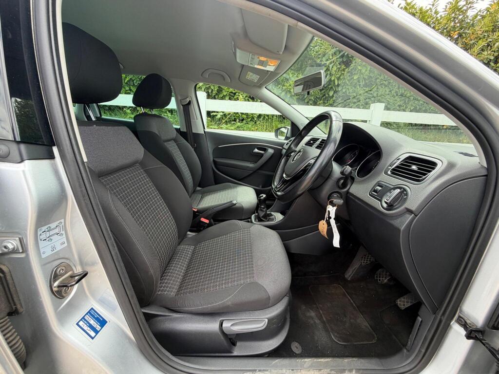 2016 Volkswagen Polo thumbnail 16