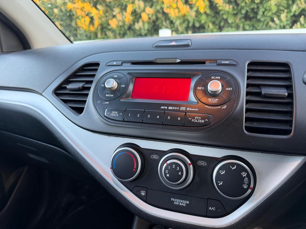 2011 Kia Picanto thumbnail 23