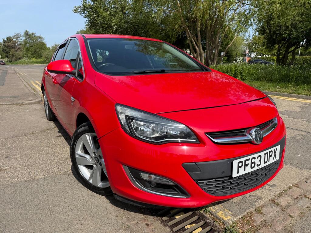 Vauxhall Astra Hatchback 1.6 16v SRi Auto Euro 5 5dr