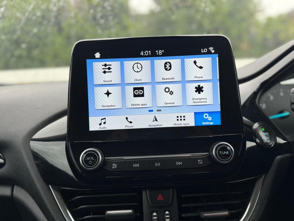 Ford Fiesta 1.0T EcoBoost Titanium Euro 6 (s/s) 3dr thumbnail 17