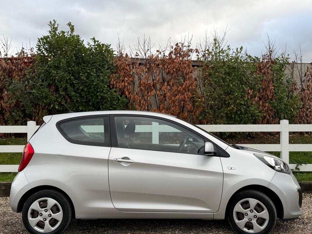 2012 Kia Picanto thumbnail 23