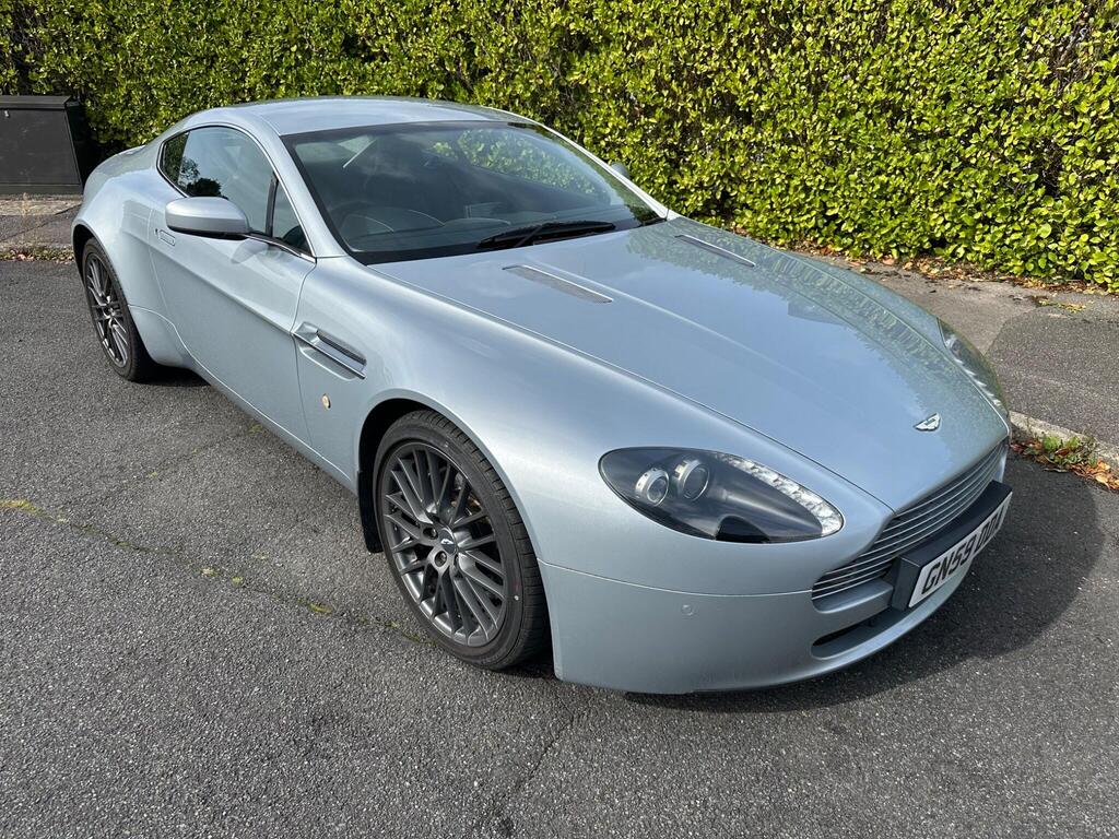 Aston Martin Vantage