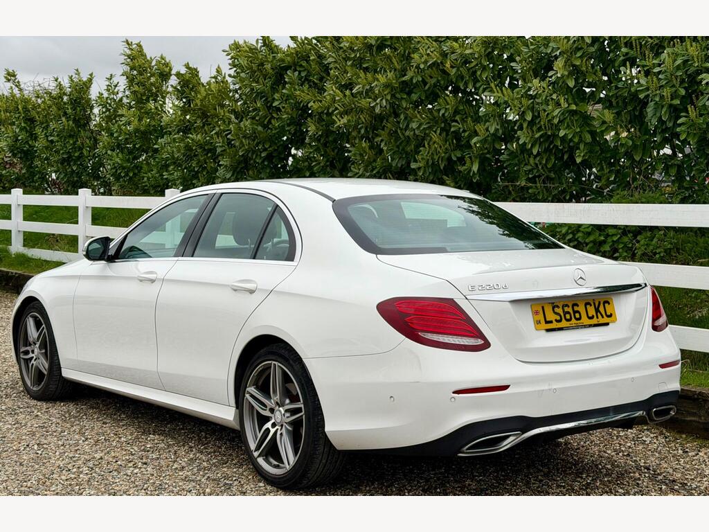 2016 Mercedes-Benz E Class thumbnail 11