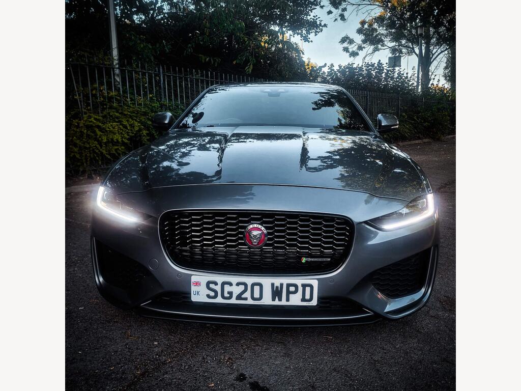 Jaguar XE