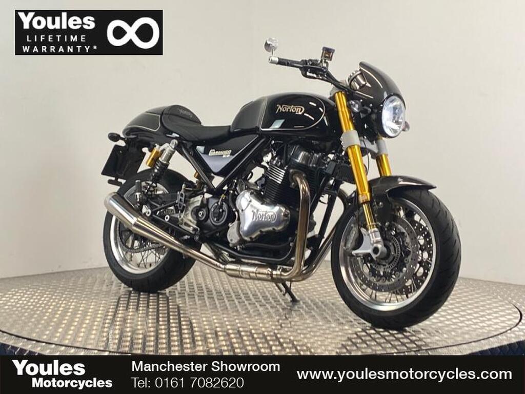 Norton Commando 961