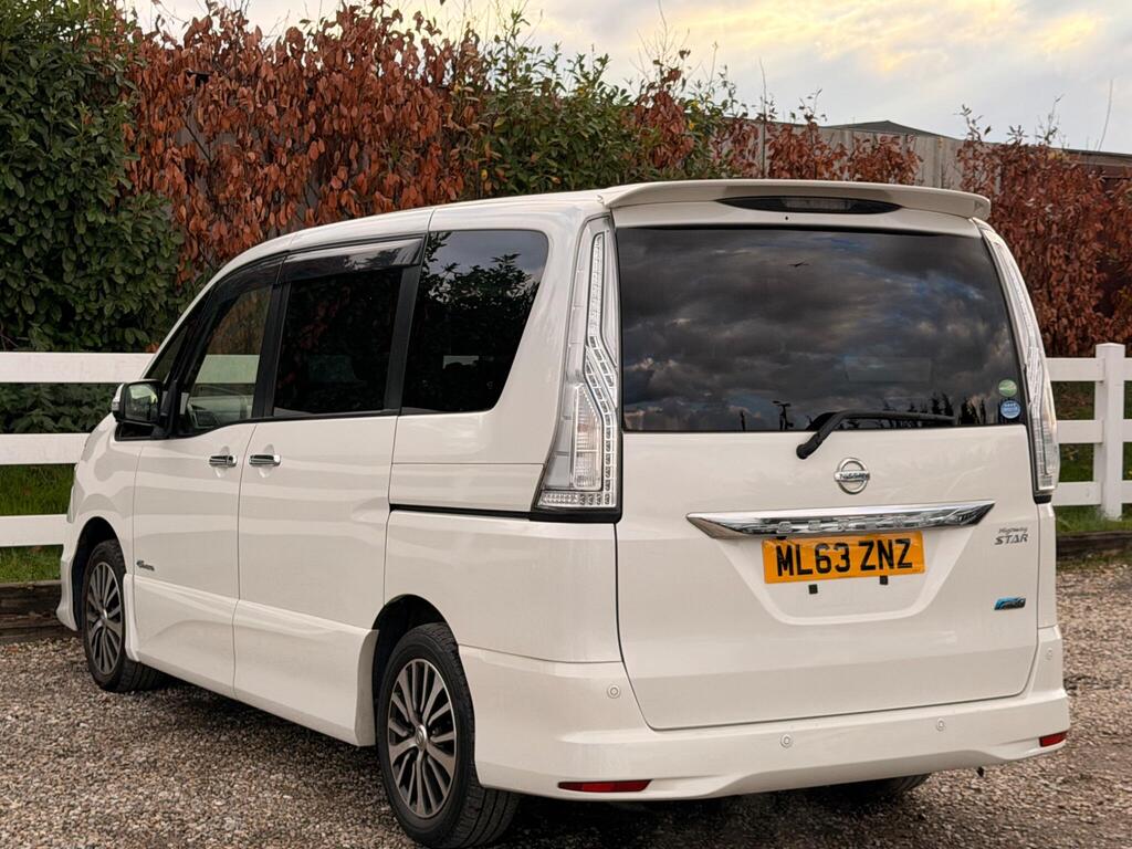 2014 Nissan Serena thumbnail 14