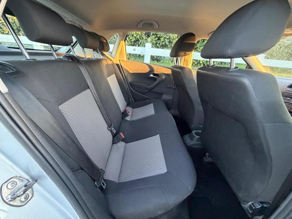 2014 Volkswagen Polo thumbnail 18