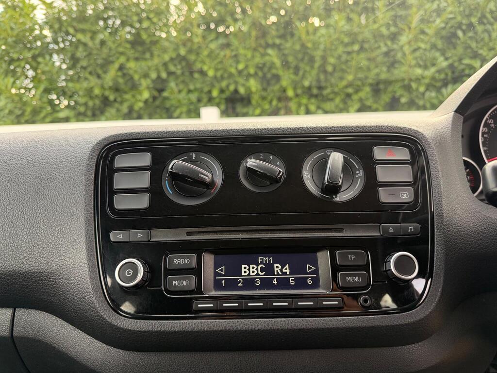 2012 Volkswagen up! thumbnail 23