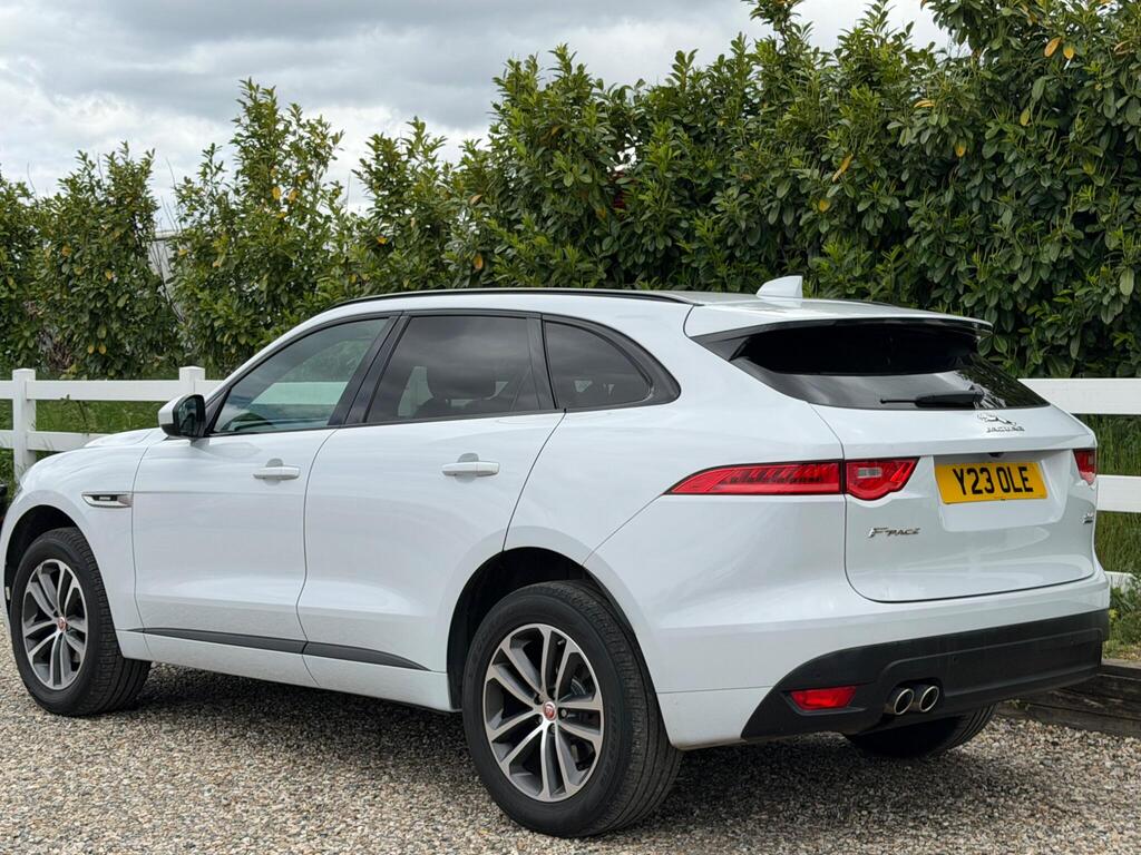 2017 Jaguar F-PACE thumbnail 6