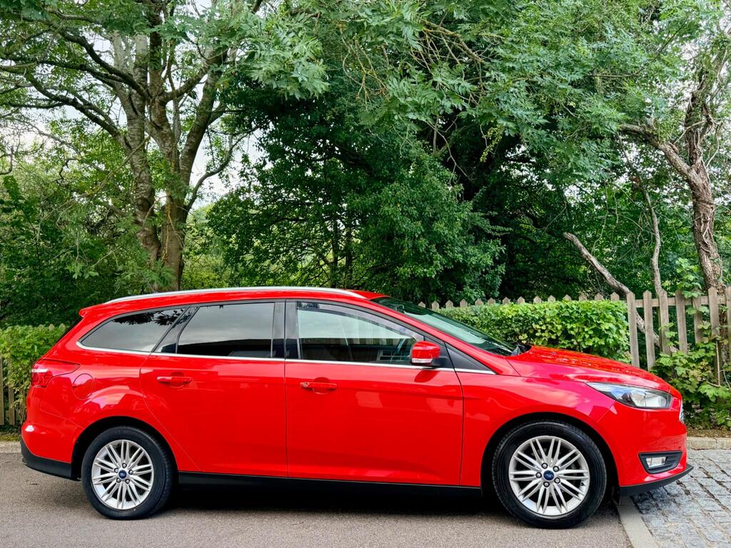 Ford Focus Estate 1.0T EcoBoost Zetec Edition Euro 6 (s/s) 5dr