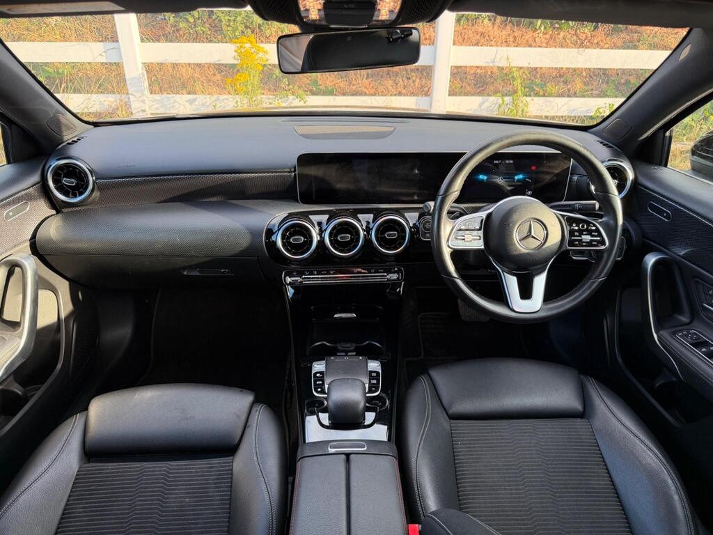 2018 Mercedes-Benz A Class thumbnail 2