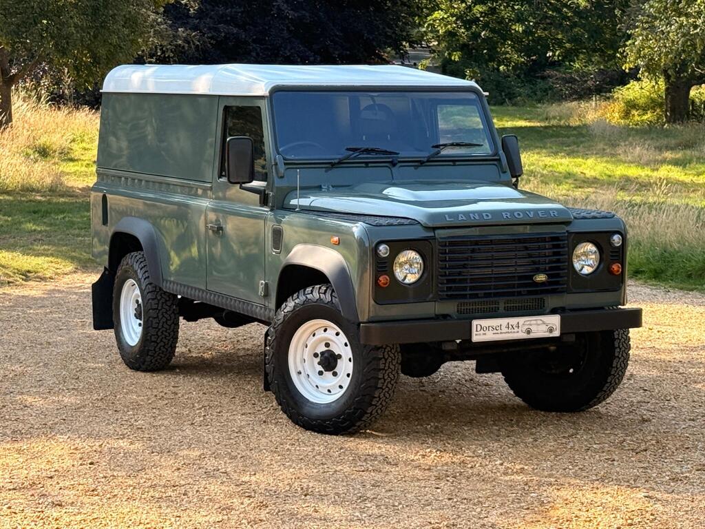 Land Rover Defender 110 Panel Van 2.4 TDCi 4WD MWB Euro 4 4dr