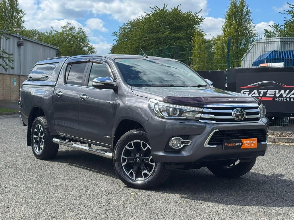 Toyota Hilux Pickup 2.4 D-4D Invincible X Auto 4WD Euro 6 (s/s) 4dr (TSS, 3.5t)
