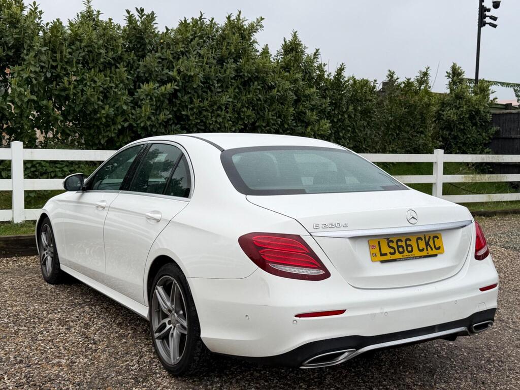 2016 Mercedes-Benz E Class thumbnail 4