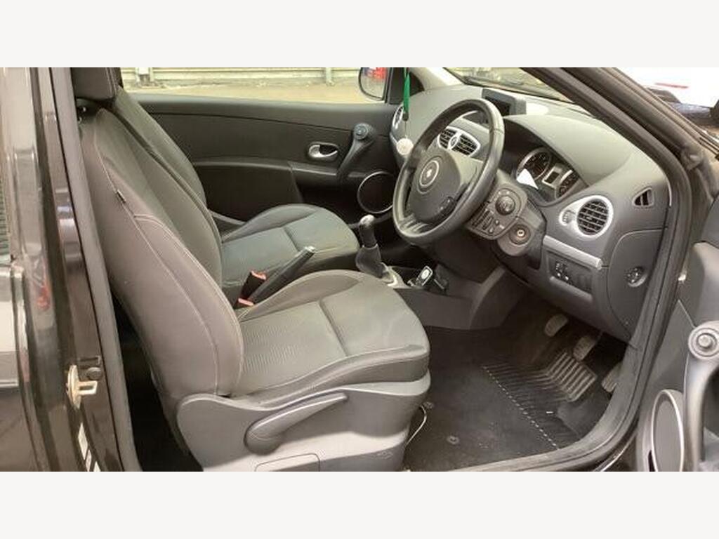 2011 Renault Clio thumbnail 6