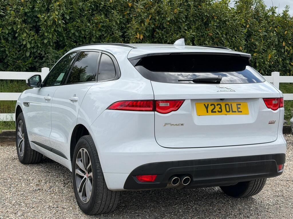 2017 Jaguar F-PACE thumbnail 9