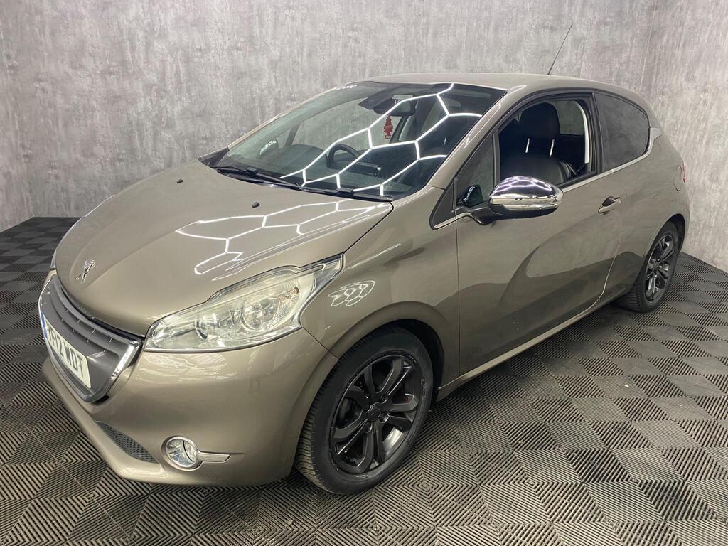 Peugeot 208 Hatchback 1.4 HDi Allure Euro 5 3dr